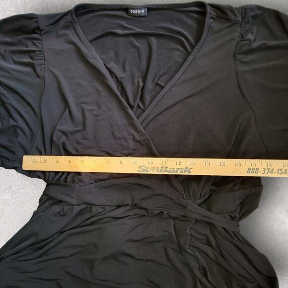 Torrid Dress Plus Sz 5 Black Mini Studio Knit Surplice Faux Wrap Pockets Stretch - Picture 11 of 15